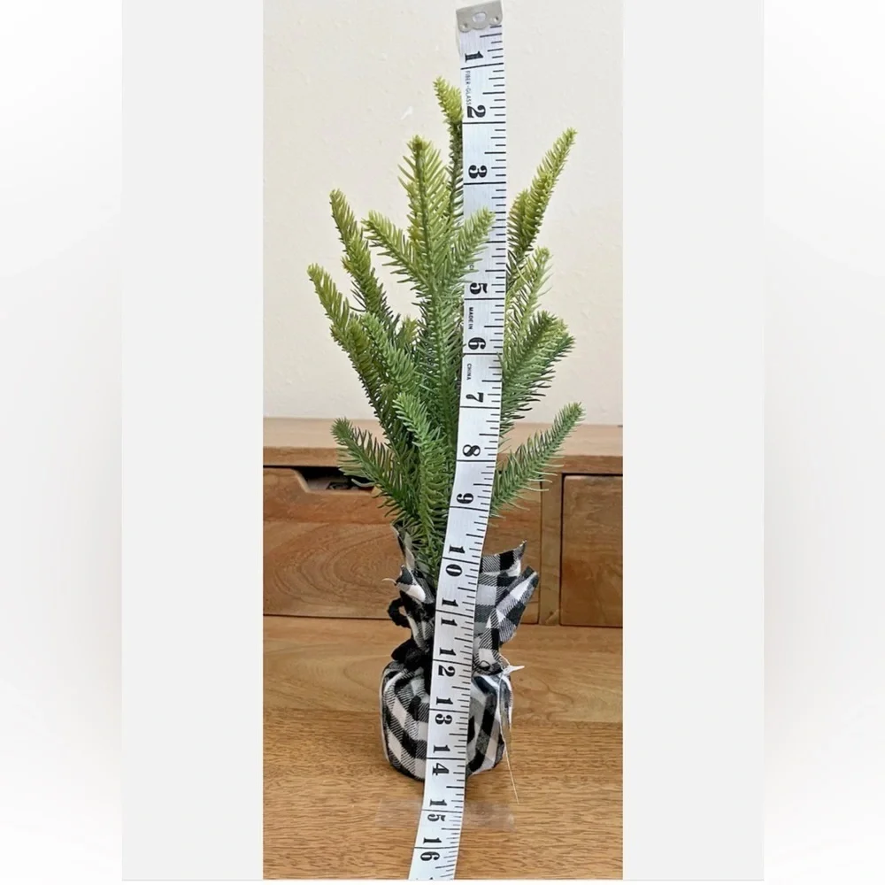 Target Farmhouse Buffalo Check Mini Tree - Set of 2